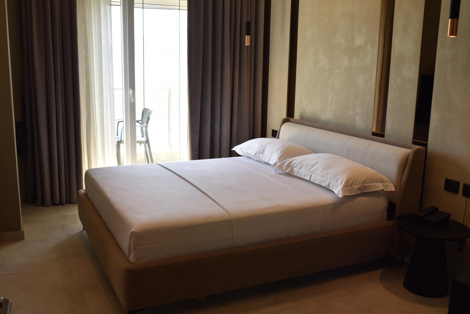 Nuna Hotel Radhimë Dış mekan fotoğraf