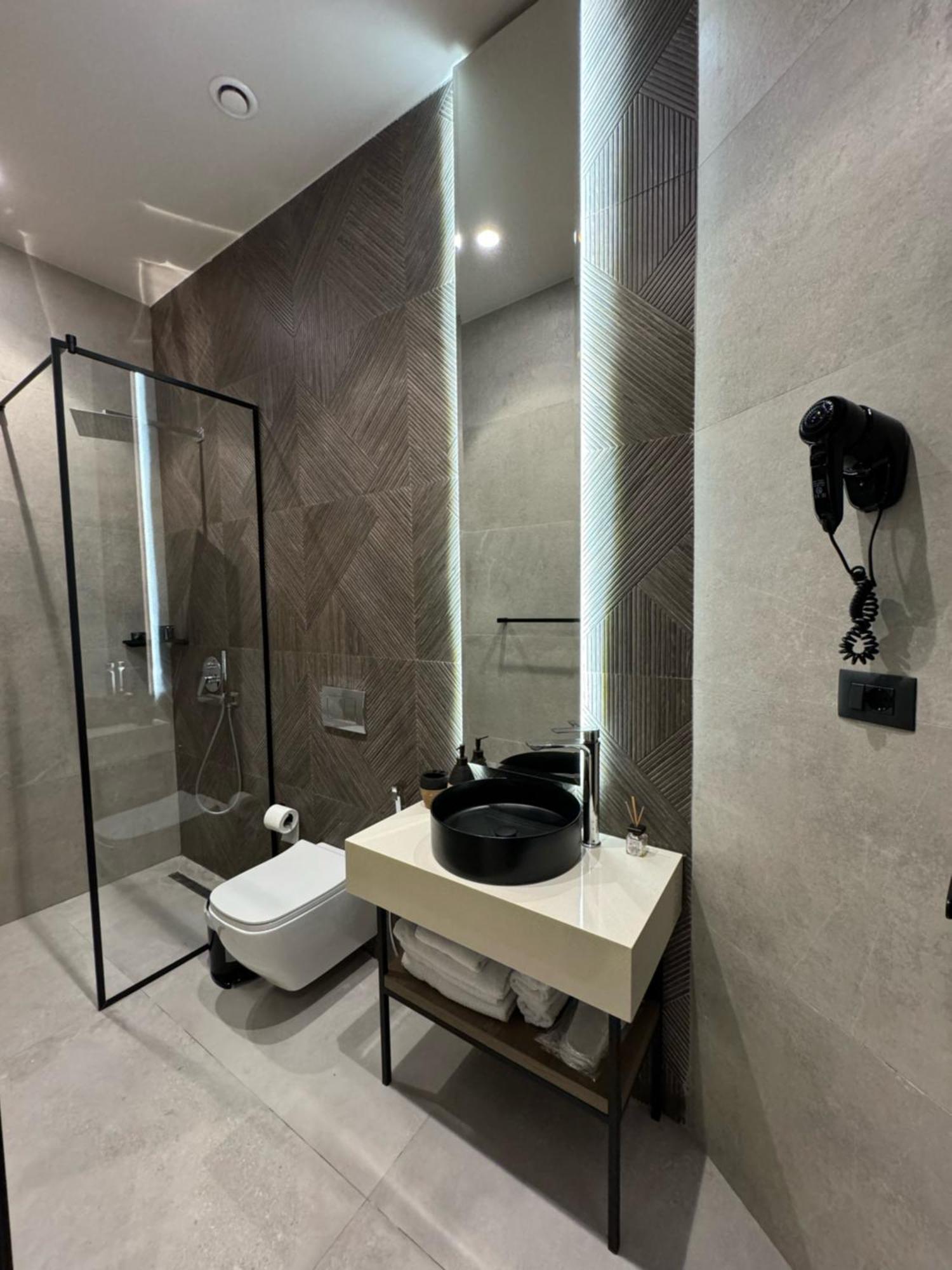 Nuna Hotel Radhimë Dış mekan fotoğraf