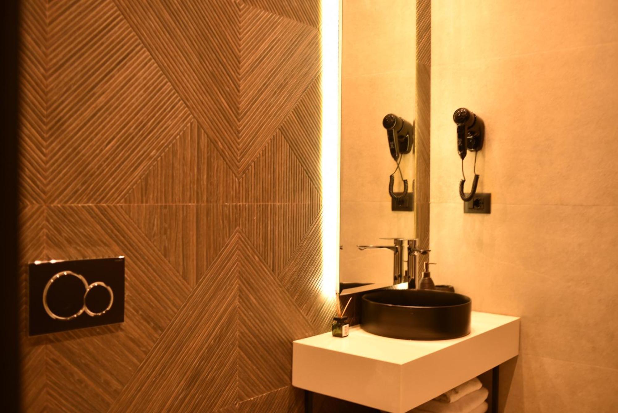 Nuna Hotel Radhimë Oda fotoğraf