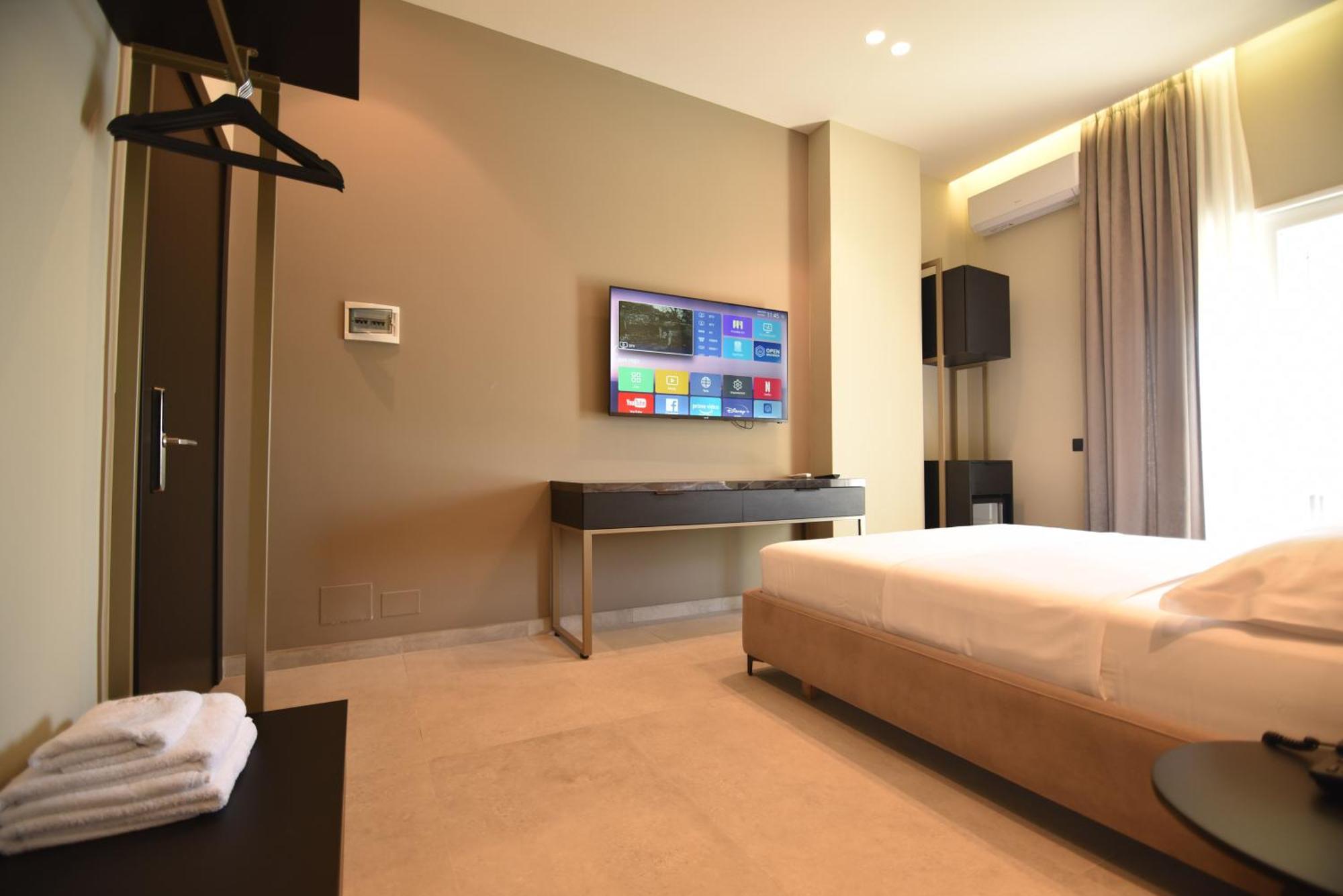 Nuna Hotel Radhimë Oda fotoğraf